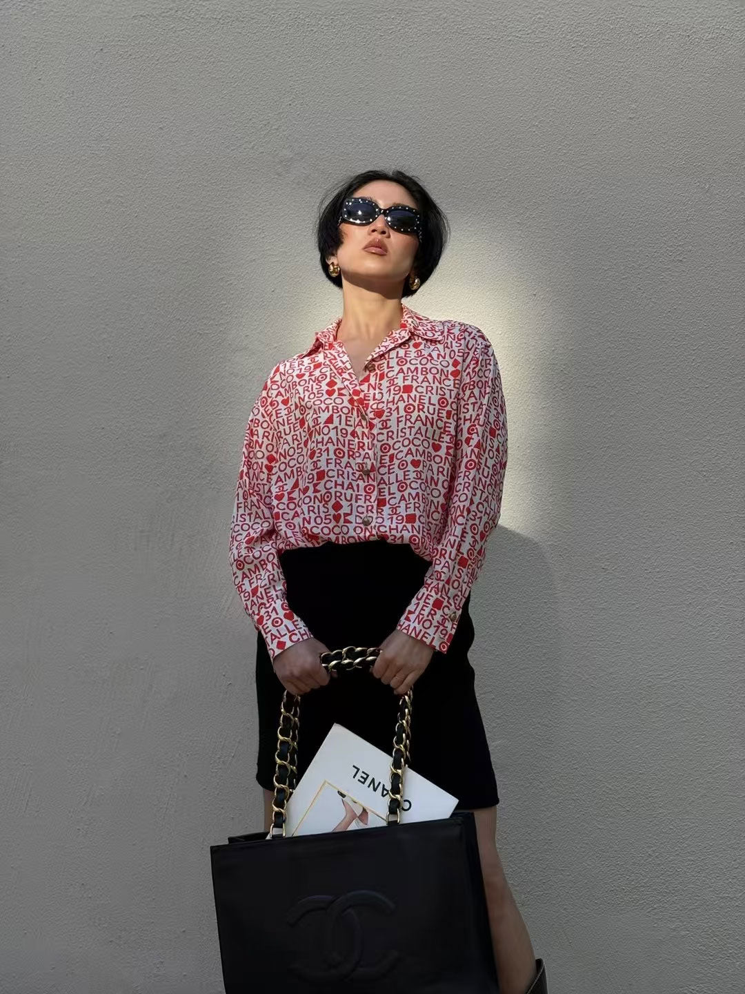 Chanel Letter graffiti Red silk shirt from the 1980s Size:38