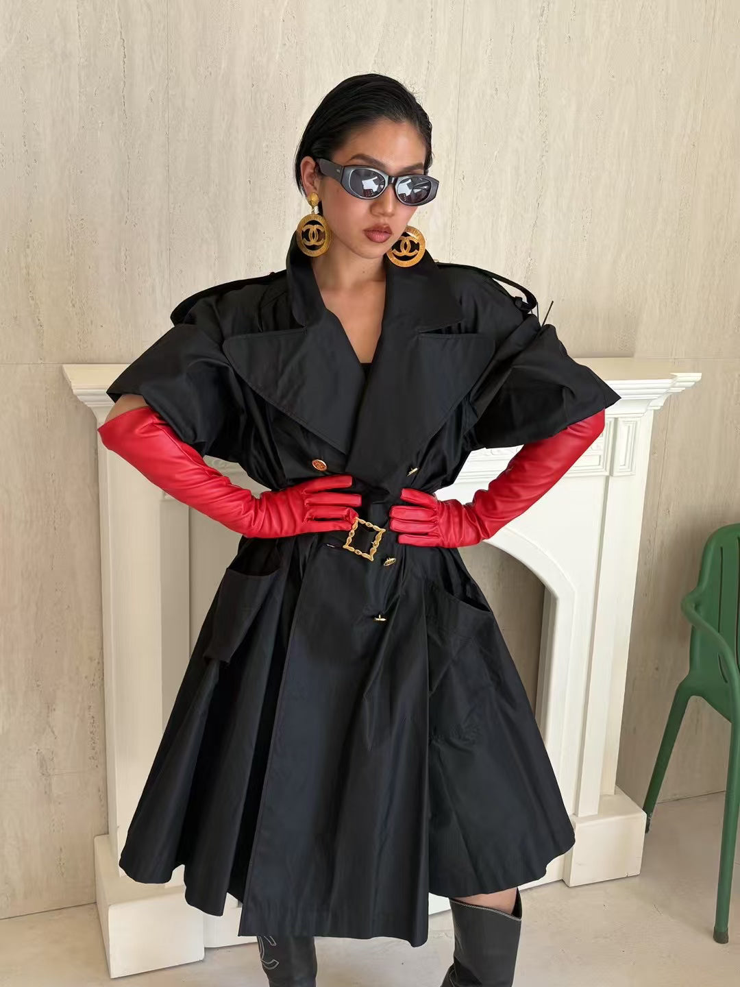 Chanel classic black long windbreaker with gold buttons Size:38
