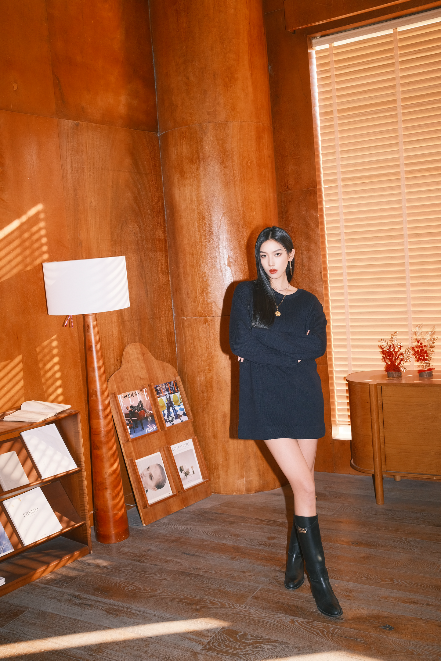 Chanel 90s Big Logo Sweater size: oversize