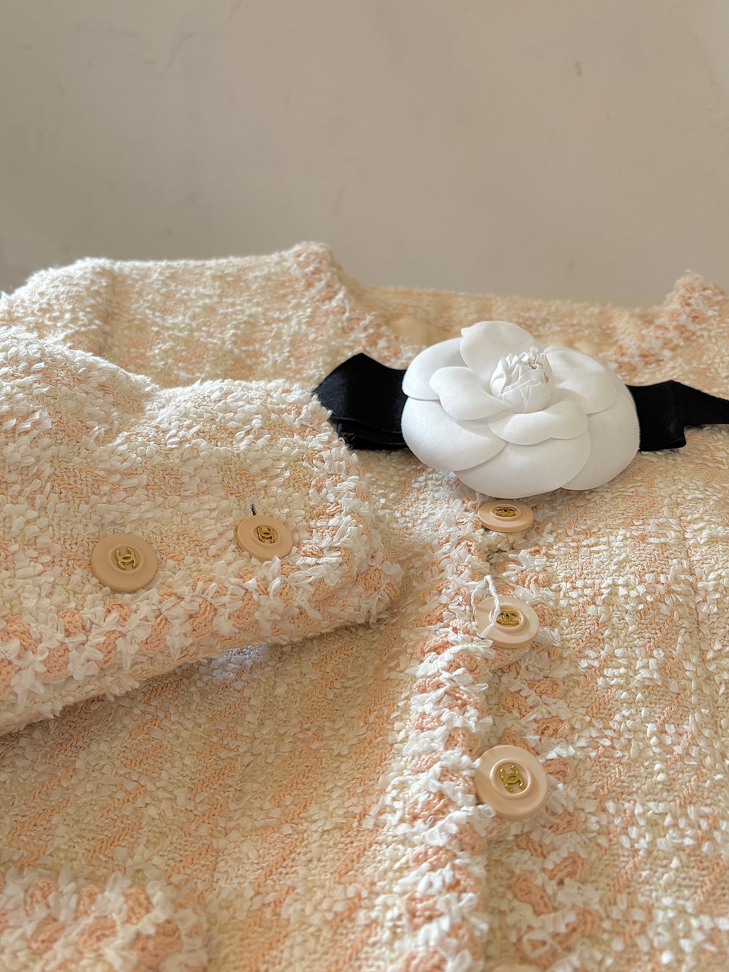 Chanel 1995 light pink woolen suit size：36