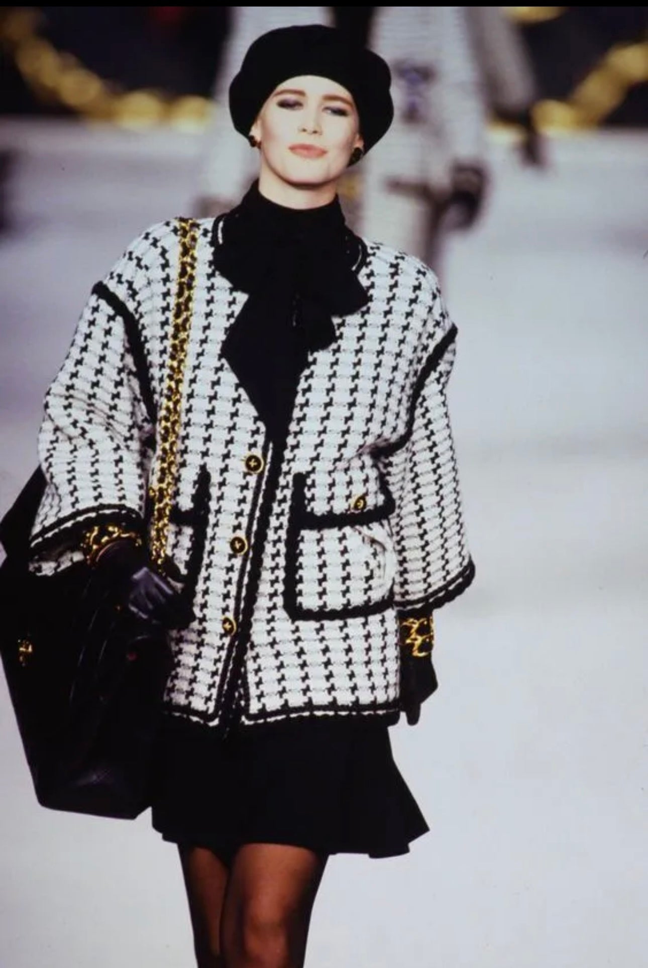 Chanel 80s Thousand Bird Grid Coat Size: 36