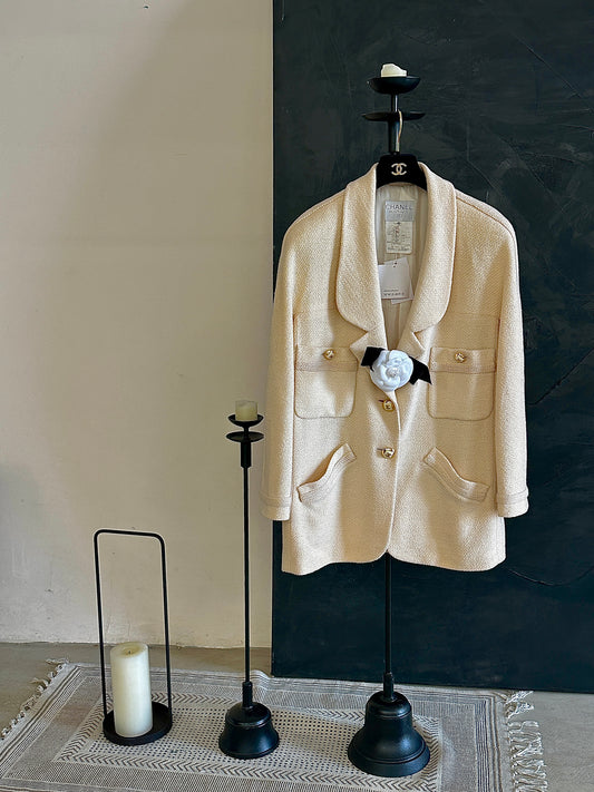 Chanel beige mid length jacket size:40