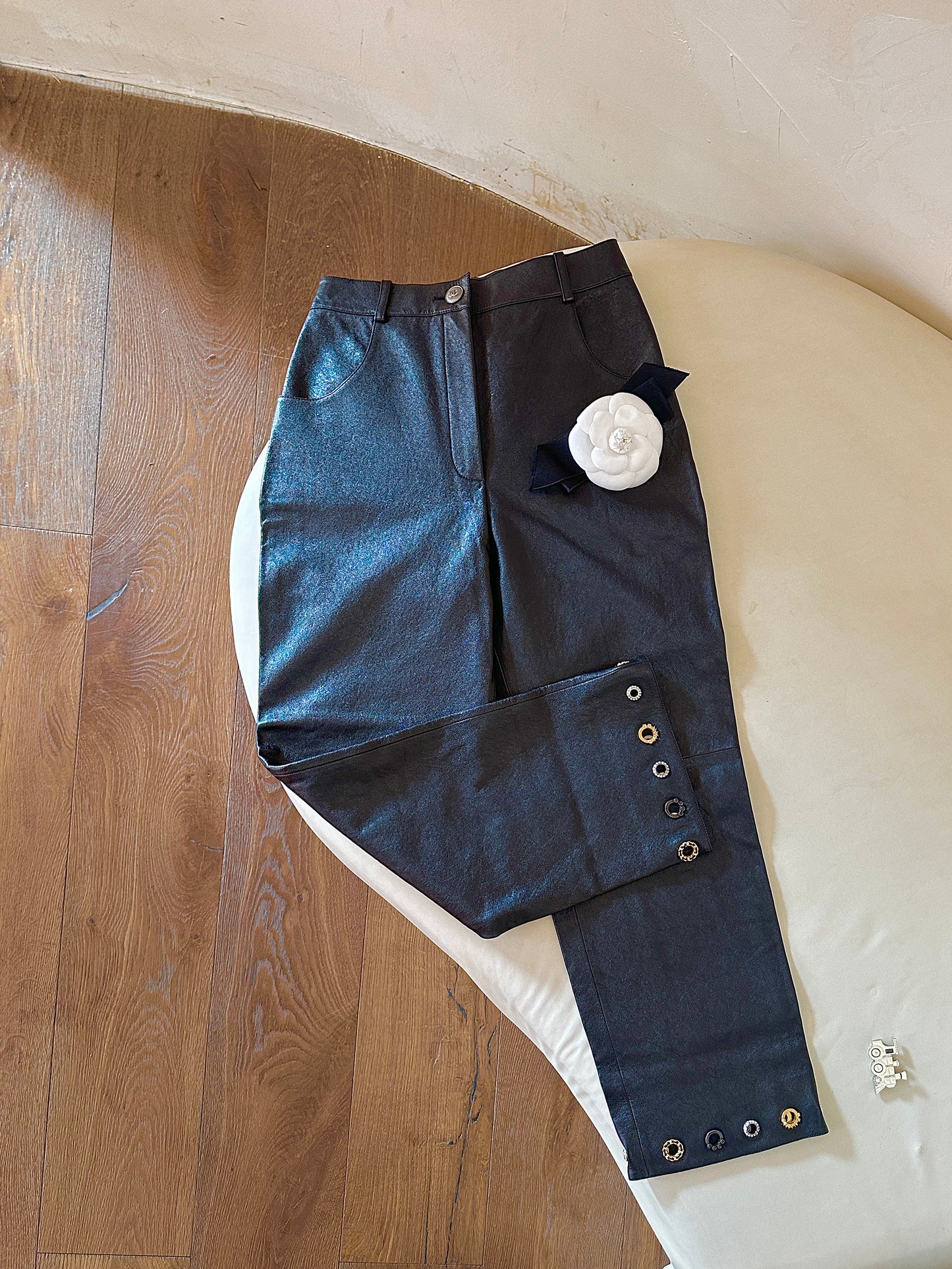 Chanel black leather pants size：34