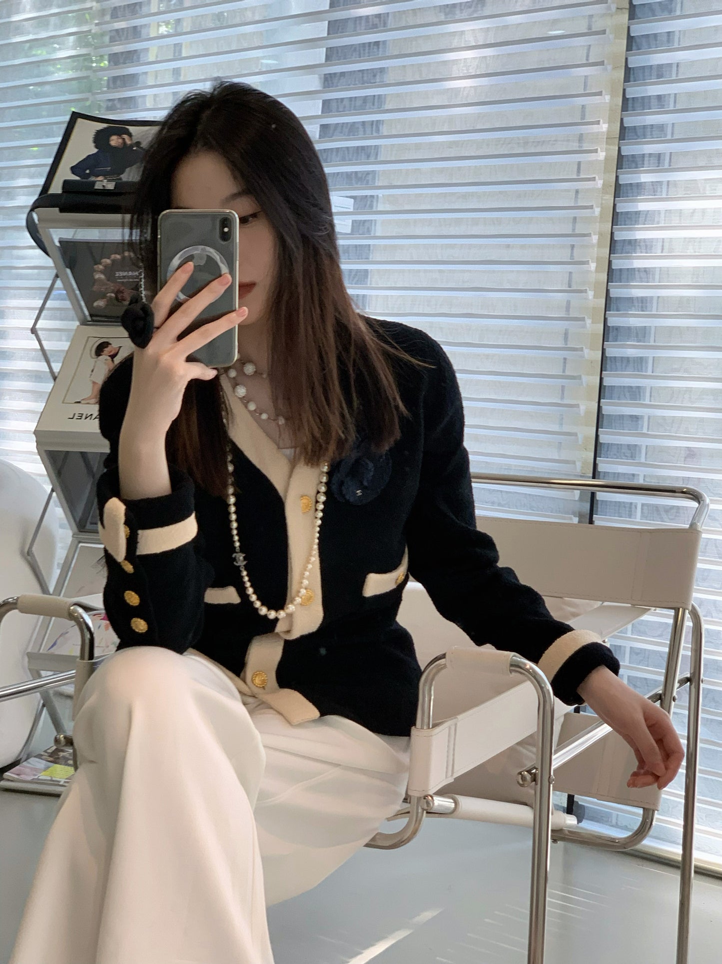 Chanel black and white color blocked cardigan jacket size：38