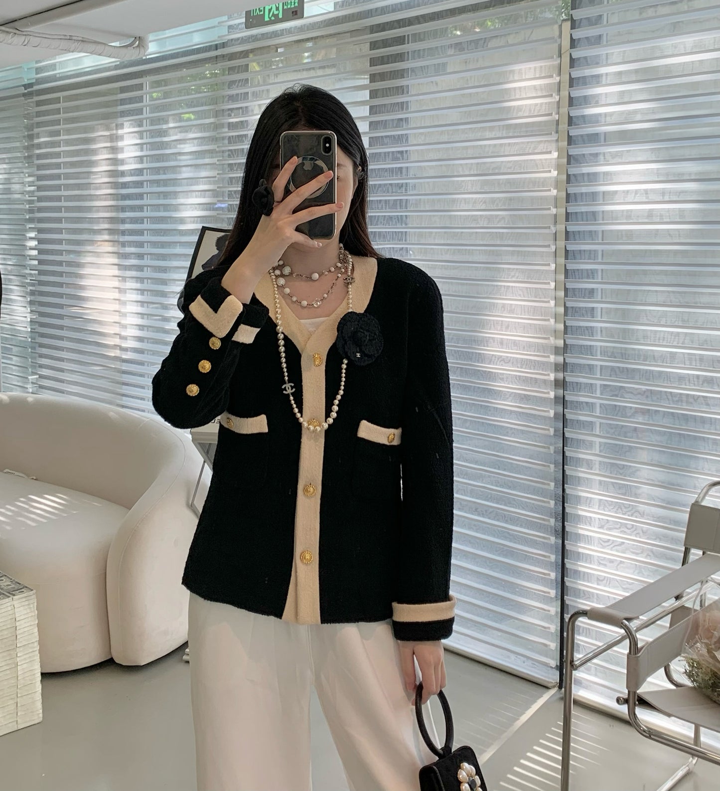 Chanel black and white color blocked cardigan jacket size：38