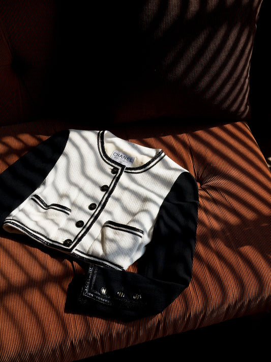 Chanel 1995 black and white panda jacket Size:34
