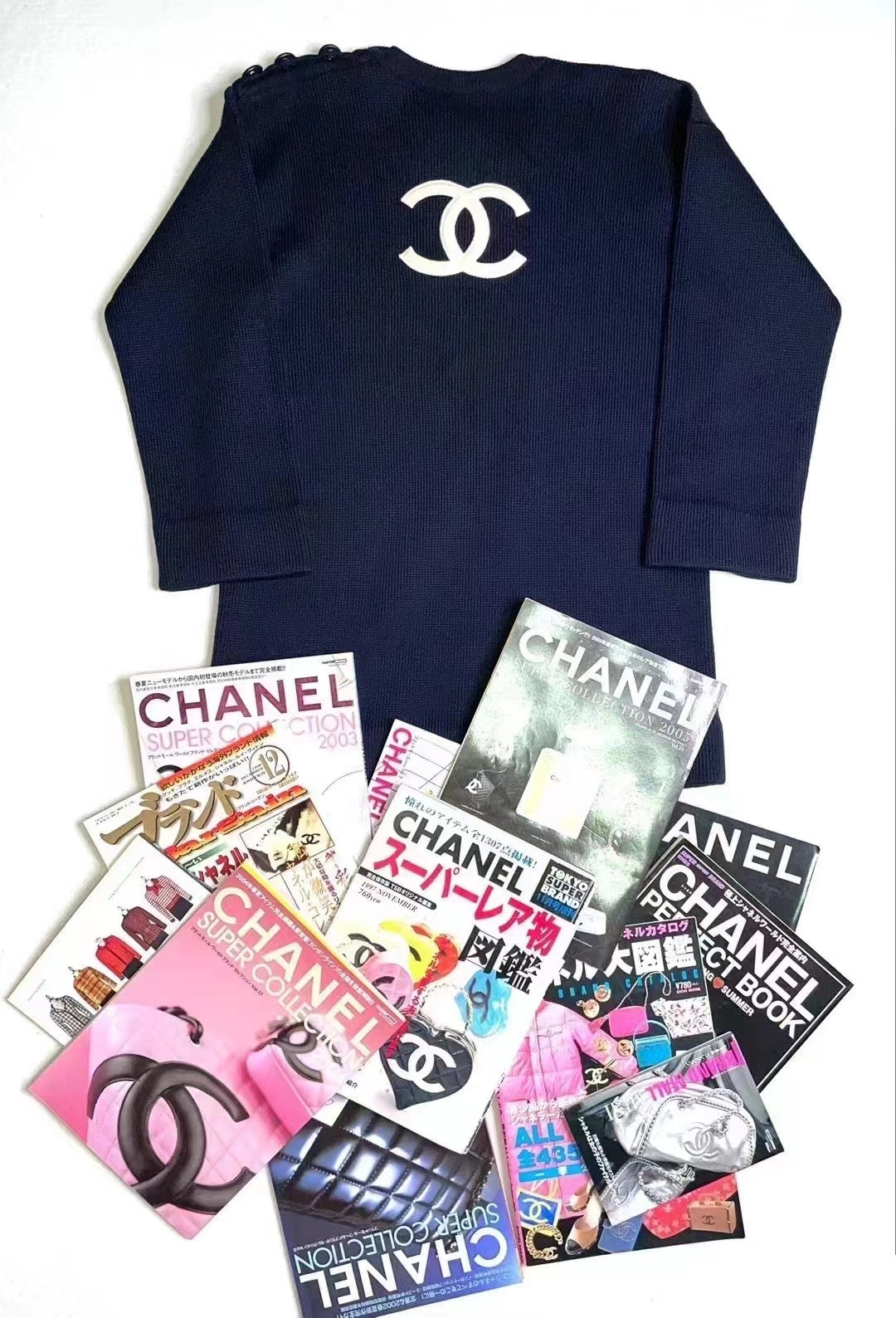 Chanel 90s Big Logo Sweater size: oversize