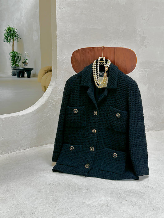 Chanel 1986 show black woolen jacket size:38