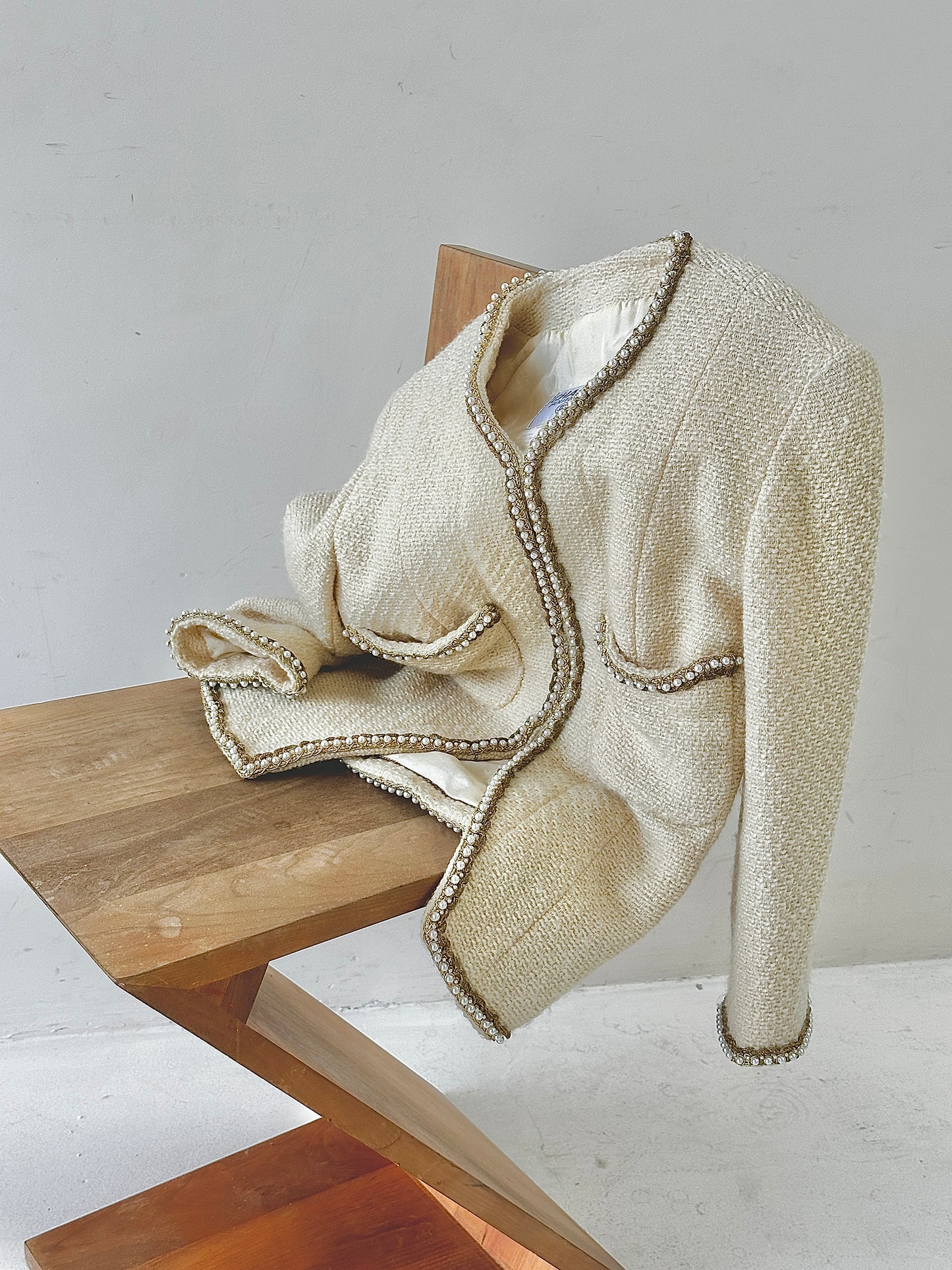 Chanel 1988 fashion show off off off off white pearl jacket size:34