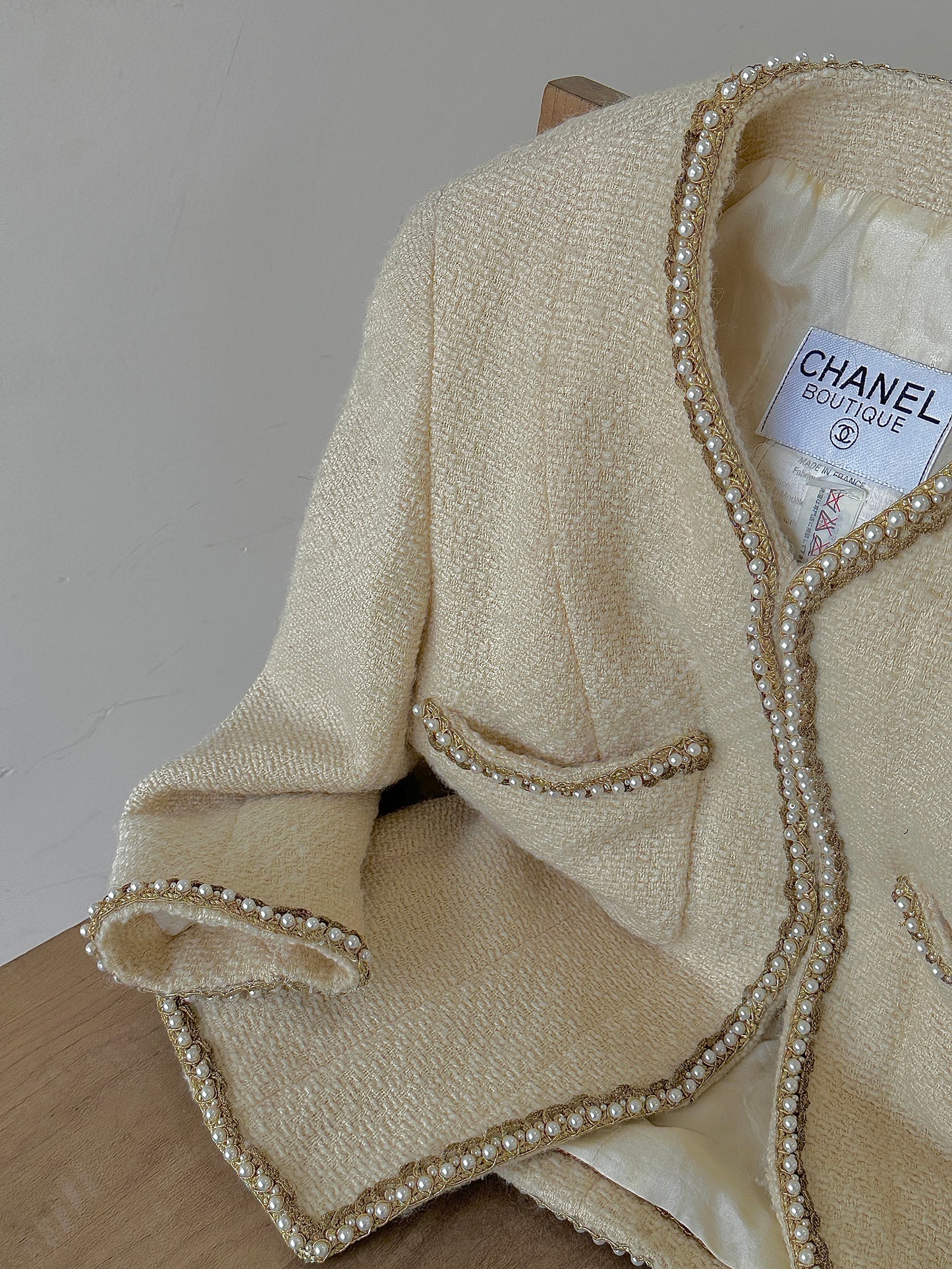 Chanel 1988 fashion show off off off off white pearl jacket size:34