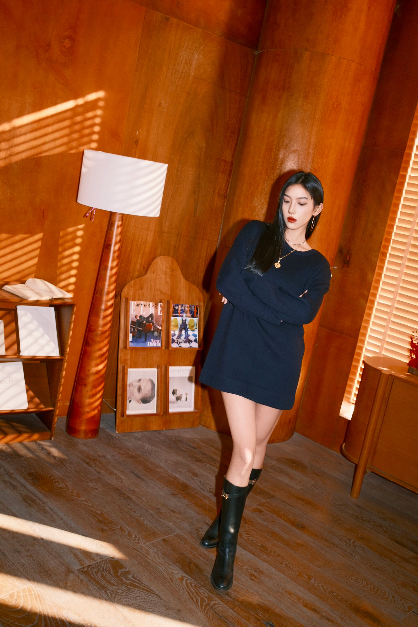 Chanel 90s Big Logo Sweater size: oversize